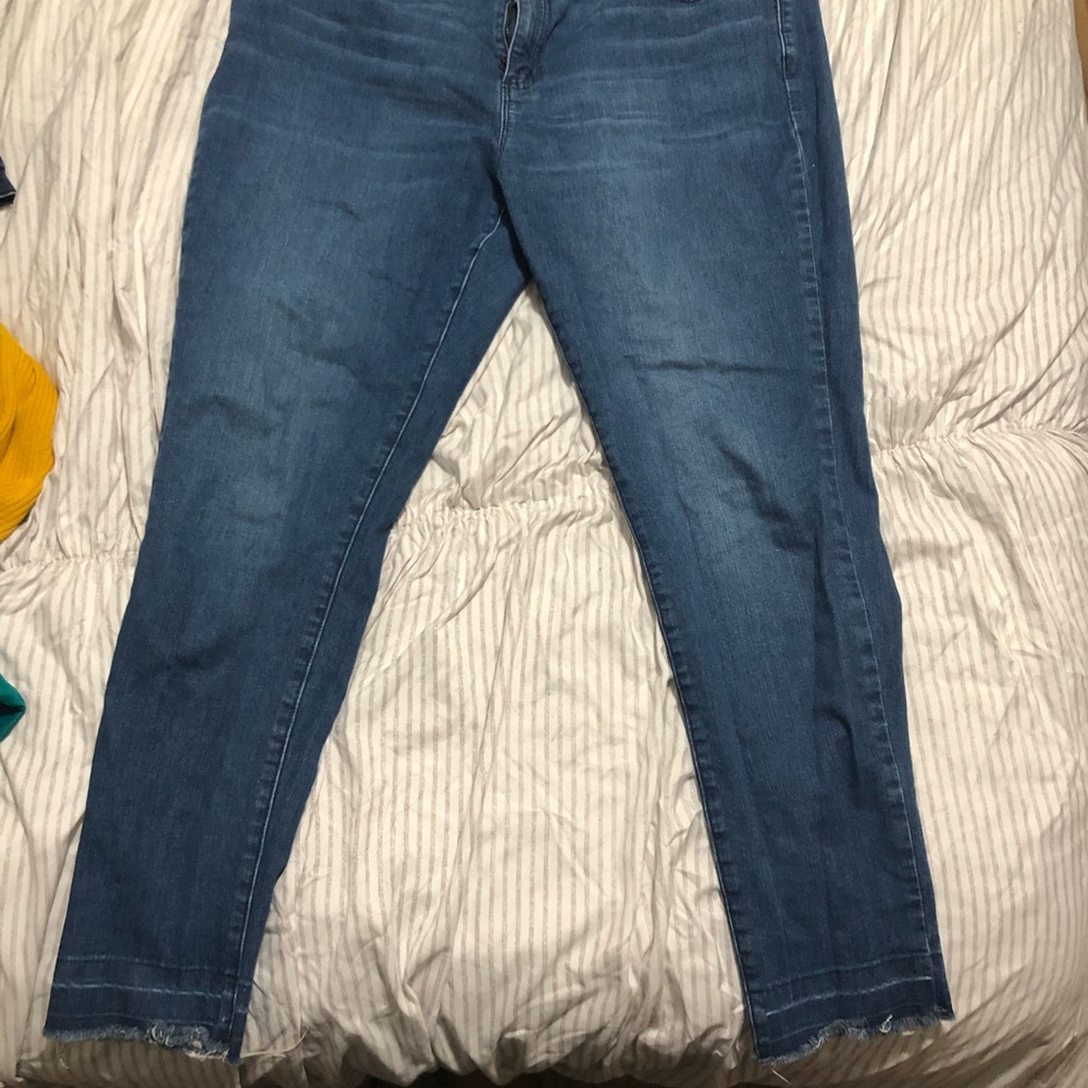 Womens size 12 Michael Kors Izzy skinny jeans